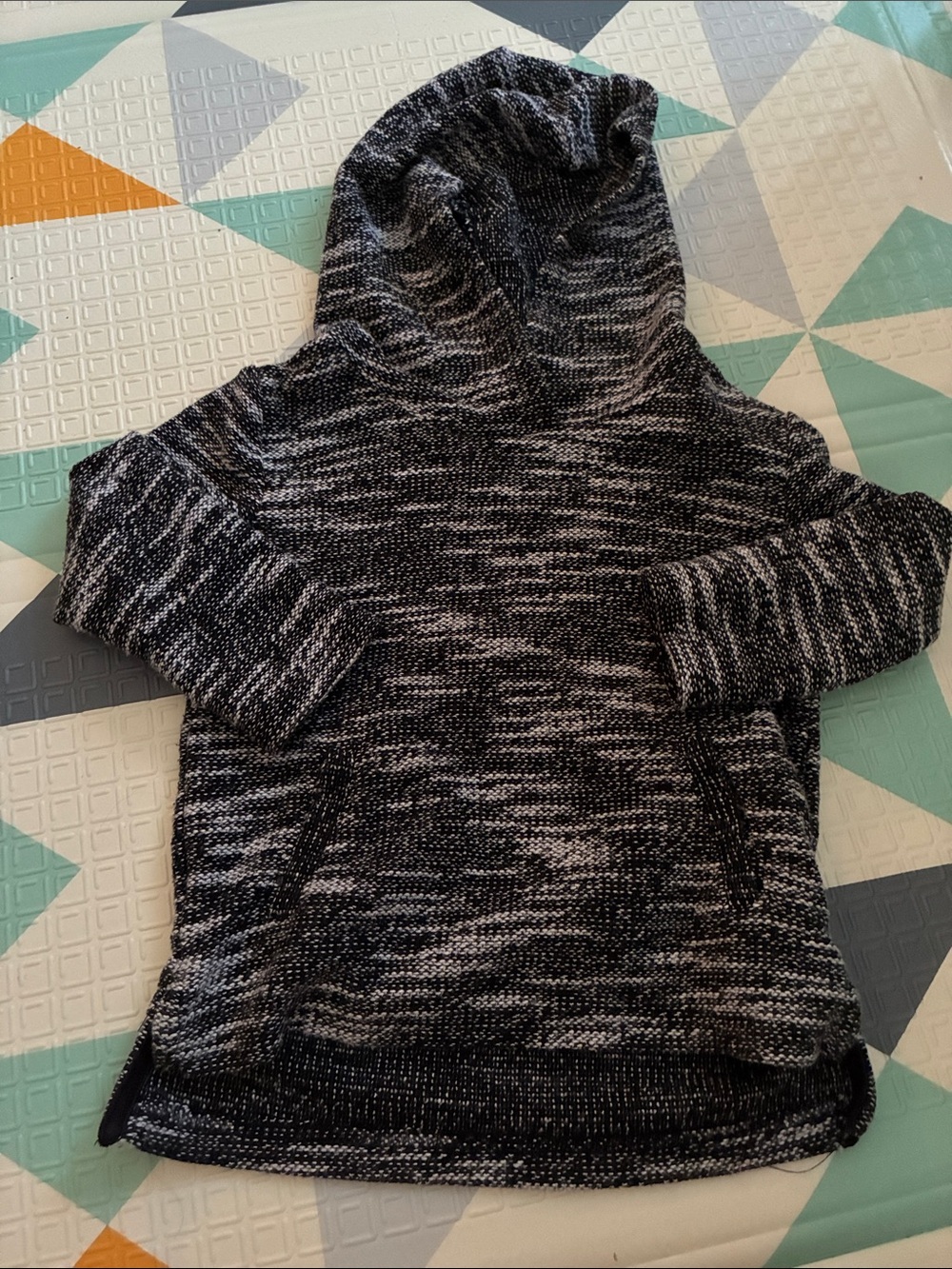 20/25$ 🧸 Hooded Marled Knit Sweater - Black & White
